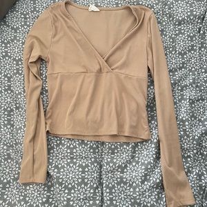 Tan ribbed v neck shirt